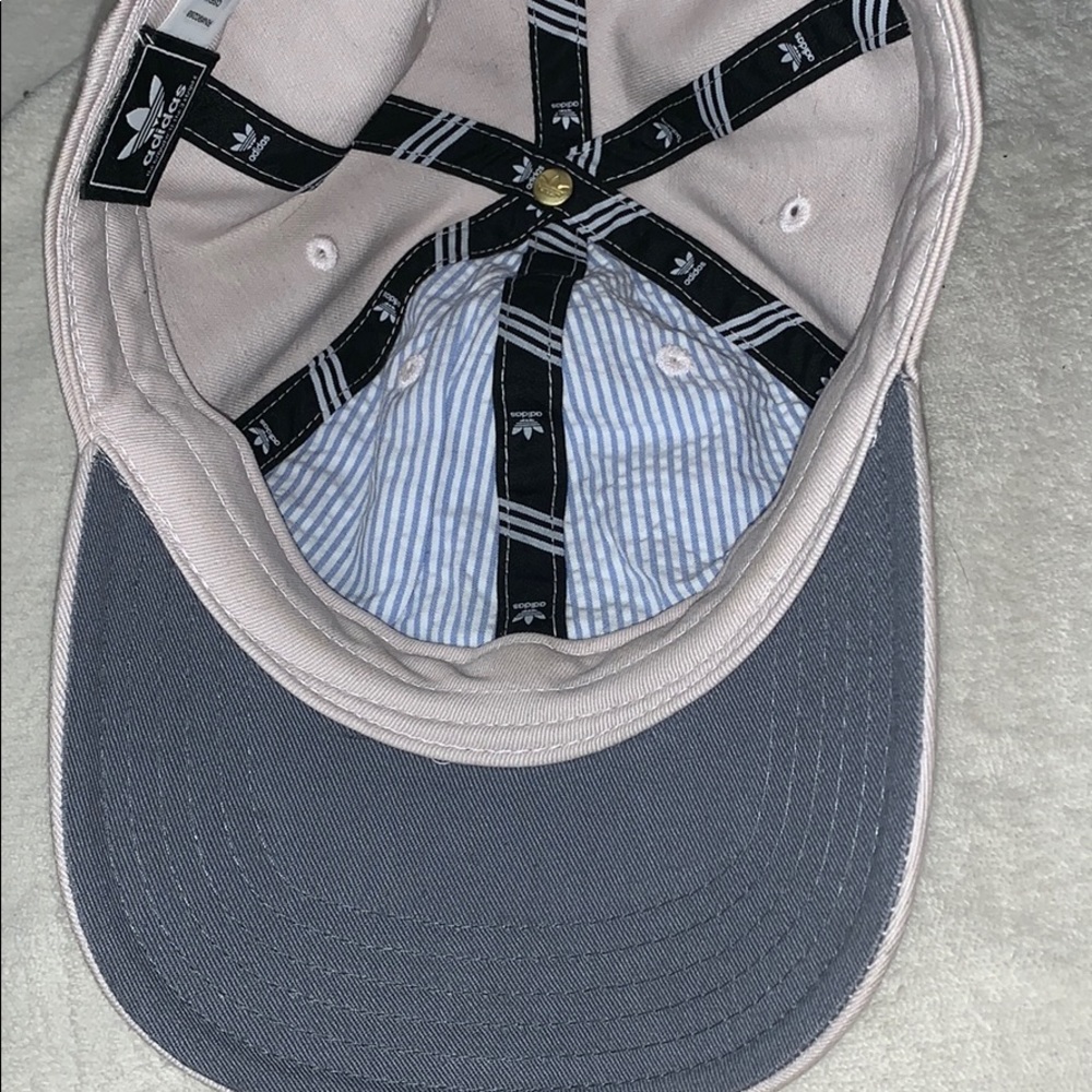 adidas hat - Picture 2 of 3